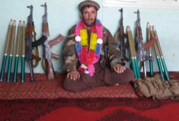 Infiltrator joins up with Mujahideen with arms 